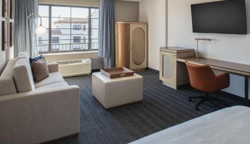 One-Bedroom King Suite with Sofa Bed