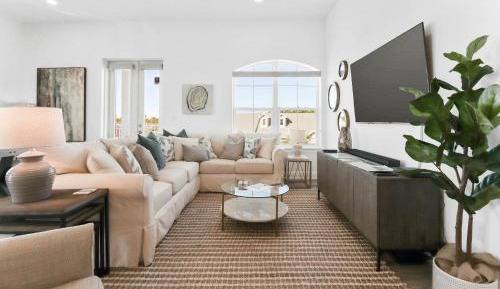 Three-Bedroom Apartment with Water View