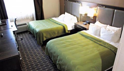 Queen Room with Two Queen Beds - Non-Smoking