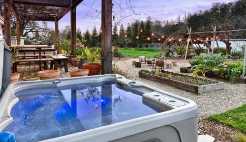 Three-Bedroom Holiday Home 