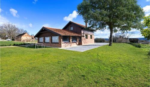 Three-Bedroom Holiday Home 