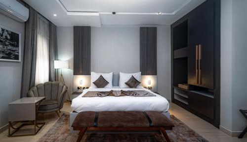 Deluxe Suite