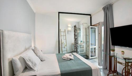 Superior One-Bedroom Apartment