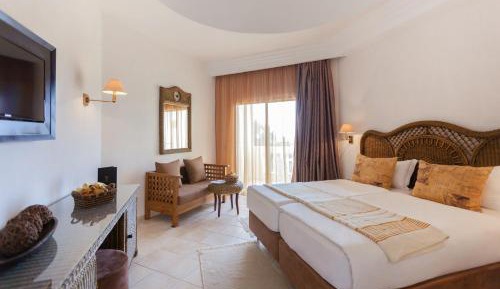 Triple Room (2 Adults + 1 Child)