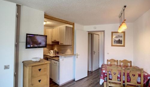 Apartment (4 Adults)