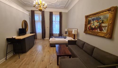 Apartment (4 Adults)