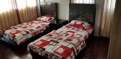 Twin Room with Shared Bathroom