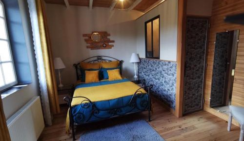 Double Room with Private Bathroom