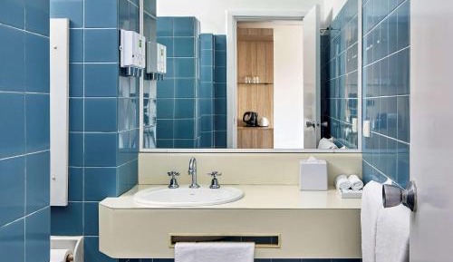 Standard Queen/Twin Room