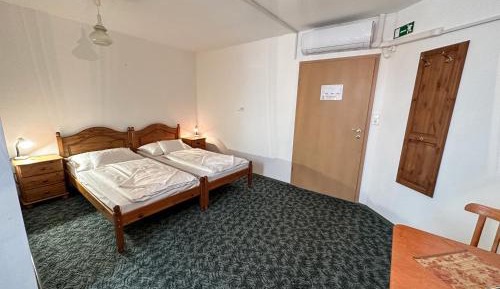 Twin Room with Private Bathroom