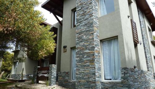 Bungalow with Hot Tub 
