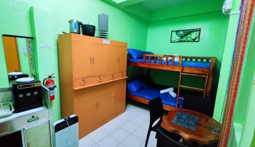 Economy Quadruple Room
