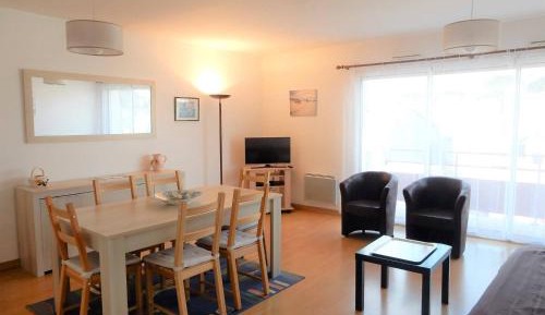 Apartment (4 Adults)