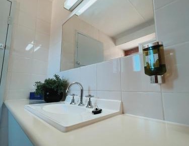 Moama Motel Queen and Single Room
