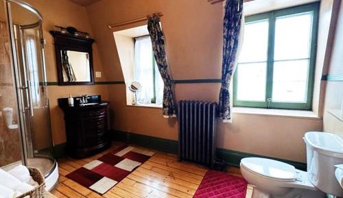 Junior Suite with Mountain View