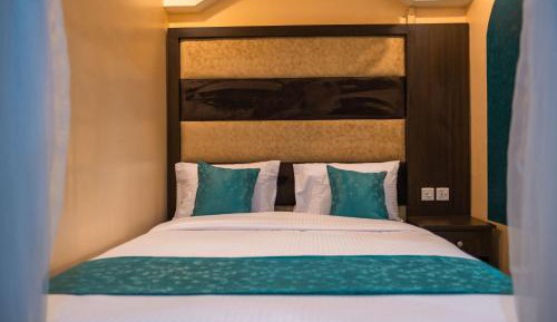 Deluxe Family Suite