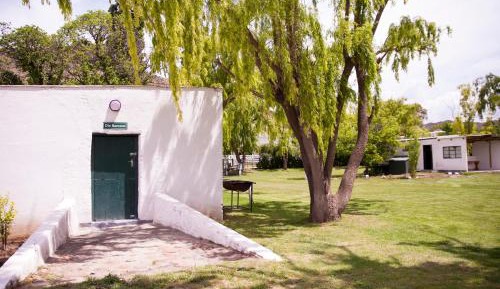 Basic Triple Room with Shared Bathroom