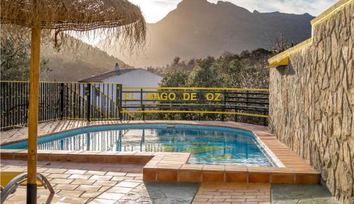 Three-Bedroom Holiday Home 