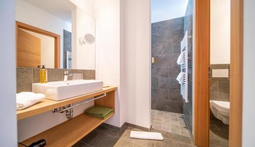 Suite with Garden View