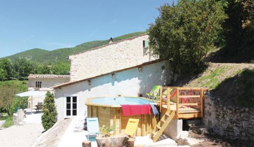 Three-Bedroom Holiday Home 