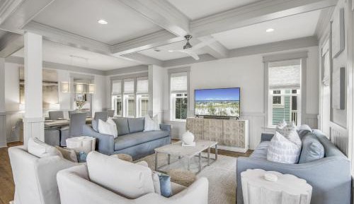 Four-Bedroom Holiday Home