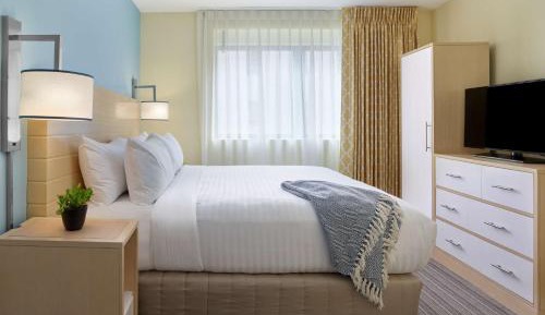 One Bedroom Suite - King