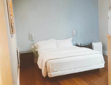 King Room - Non-Smoking