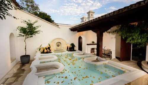 Suite with Hot Tub