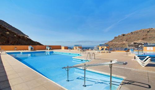 Superior One-Bedroom Apartment