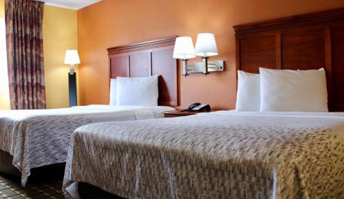 Queen Room with Two Queen Beds - Non-Smoking