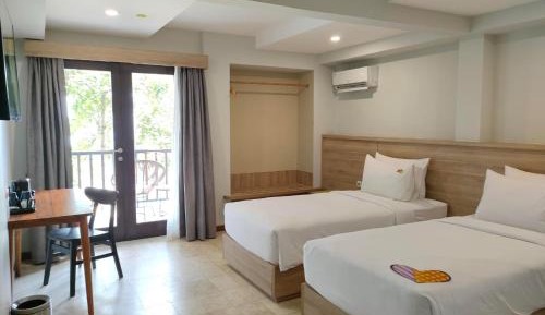 Deluxe Double or Twin Room with Sea View
