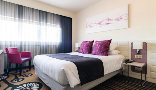 Standard Queen Room