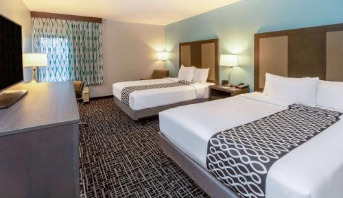 2 Queen Beds, Mobility Accessible Room, Bathtub w/ Grab Bars, Non-Smoking