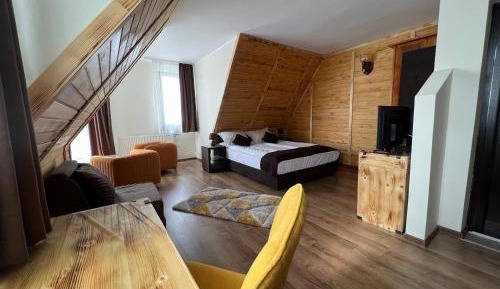 Junior Suite with Mountain View
