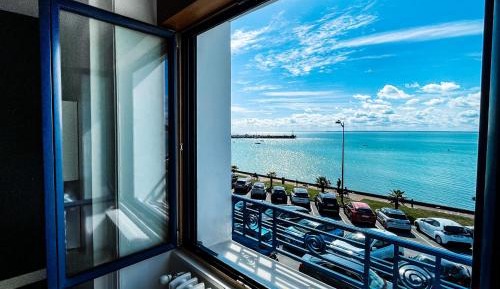 Queen Room with Sea View - 3rd Floor without Elevator