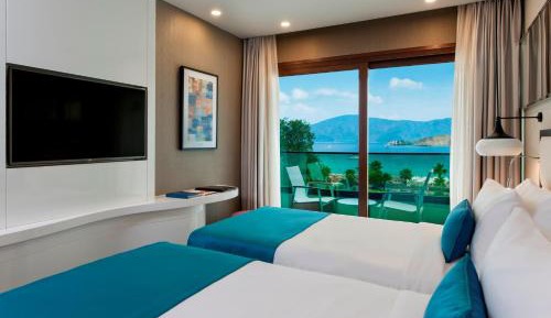 Superior Room with 2 Single Beds, Sea View