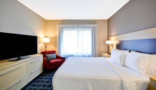 1 Bedroom Suite, 1 King, Sofa bed