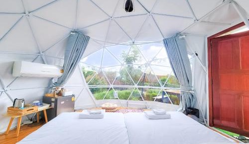 Queen Room with Garden View