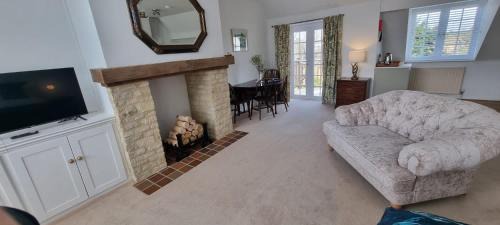 Deluxe King Suite