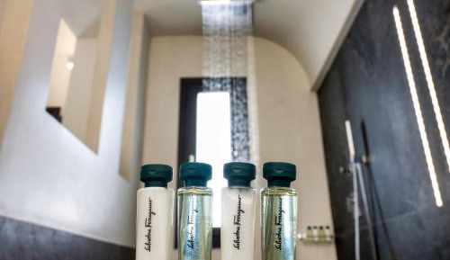 Superior Suite with outdoor jacuzzi