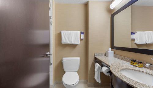Queen Room with Two Queen Beds - Non Smoking