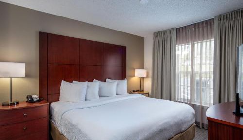 One-Bedroom Suite