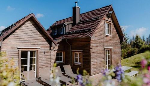 Three-Bedroom Holiday Home 
