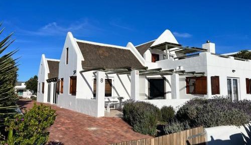 Studio Apartment with Balcony