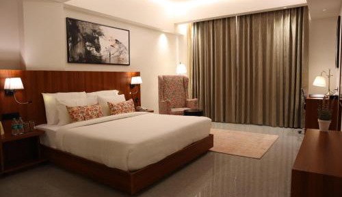 Suite with City View