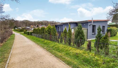 One-Bedroom Holiday Home