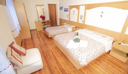 Comfort Triple Room