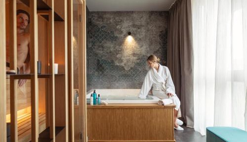 Suite with Sauna