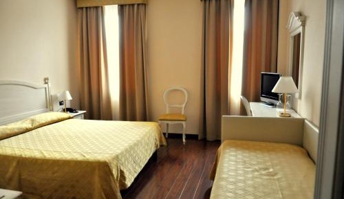 Basic Triple Room
