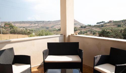 Deluxe Double Room with Balcony and Sea View